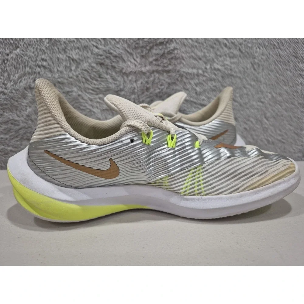 Nike Future Speed GS Chrome Metallic Running Shoes AH6747-100 Sz 5 Youth